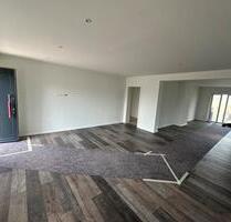 3 Zimmer EG Wohnung Terrasse Keller Parkplatz - Oyten