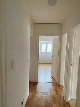 Foto - 3-Zi.-DG-Wohnung mit Aussicht über Stuttgart, Garten & EBK