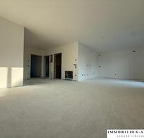 Helle Neubauwohnung im 1. Obergeschoss mit großzügigem Balkon in Schwarzenfeld zu vermieten