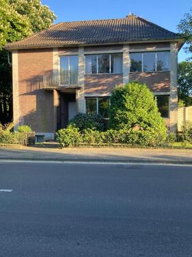 Foto - Zweifamilienhaus - 379.000,00&nbsp;EUR Kaufpreis, ca.&nbsp; 331,00&nbsp;m&sup2;