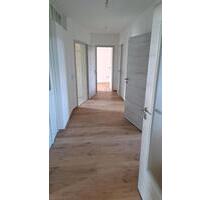 Frisch renovierte helle 4 Raumwohnung - Geringswalde