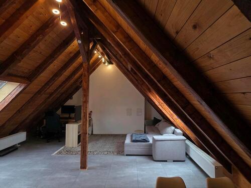 Foto - Möblierte Dachgeschoss Wohnung für 6 Monate ab März Untervermiet