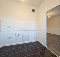 Das 2 x 2 in DD-Gorbitz! 2-Zimmer-Wohnung in der 2. Etage! Wir renovieren! - Dresden Cotta