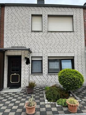 Foto - Einfamilien-Reihenmittelhaus - 249.000,00 EUR Kaufpreis,