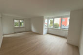 Foto - Tolle, kernsanierte 3,5-Zi.-Wohnung mit TG-Stellplatz & Terrasse