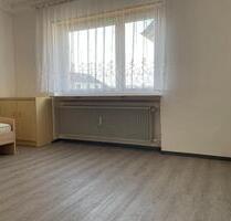 1ZKB, WG-Zimmer mit eigenem Tgl. Bad & Küche in ruhiger Lage - Waldbrunn