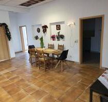 Bürgerzentrum NachfolgerIn - 3.000,00&nbsp;EUR Kaltmiete, ca.&nbsp; 178,00&nbsp;m&sup2; in Jena (PLZ: 07745) Burgau