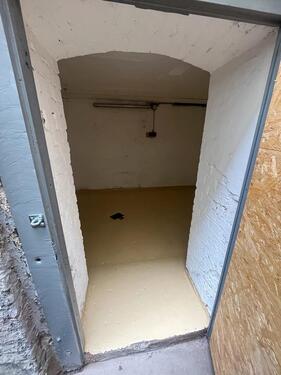 Foto - Lager-,Materialraum zu vermieten