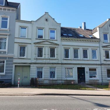 Foto - Lager mit PKW Stellplatz zu vermieten