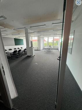 Foto - moderne Bürofläche zur Untermiete und Mietbenutzung