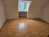 Foto - 1 Zimmer Dachgeschoßwohnung zur Miete in Gießen