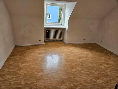Foto - 1 Zimmer Dachgeschoßwohnung zur Miete in Gießen