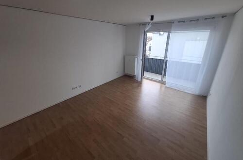 Foto - Helles, modernes Studentenappartement mit Balkon - im Zentrum