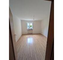 2 Zimmer EG- Wohnung mit Terrasse und Gartenanteil - Erding