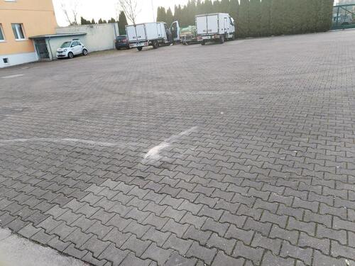 Foto - Lagerhalle und Grundstück zu vermieten.