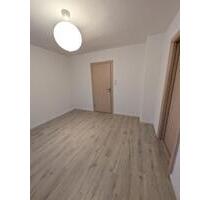 EFH 23795 Klein Rönnau - 1.200,00&nbsp;EUR Kaltmiete, ca.&nbsp; 140,00&nbsp;m&sup2; in Bad Segeberg (PLZ: 23795)