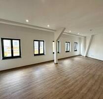 Ansprechende 2-Raum-DG Wohnung mit gehobener Innenausstattung - Köthen (Anhalt)