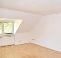 Ruhige,sonnige 3-Zi-Dachwohnung Nähe GrugaUniklinikLandgericht - Essen Stadtbezirk III