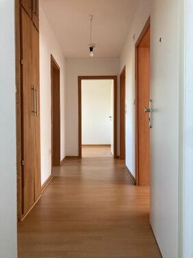 Foto - Schön geschnittene 69 m2 Wohnung in Darmstadt West mit Garage