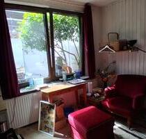 Zimmer in 2-WG mit mir (Foto) - 270,00&nbsp;EUR Kaltmiete, ca.&nbsp; 11,00&nbsp;m&sup2; in Hannover (PLZ: 30657) Bothfeld-Vahrenheide