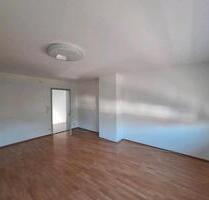 1-Zimmer Wohnung - 430,00&nbsp;EUR Kaltmiete, ca.&nbsp; 40,00&nbsp;m&sup2; in Reutlingen (PLZ: 72768) Altenburg