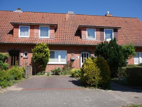 Foto - Kernsaniertes Reihenmittelhaus in Heide, 3 Zimmer