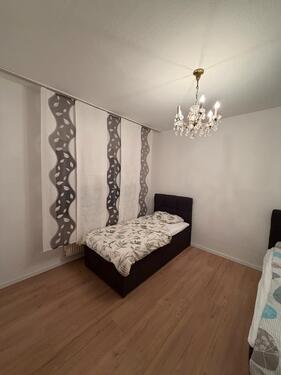 Foto - Möbliertes WG-Zimmer für BerufspendlerHandwerker Ulm-Söflingen