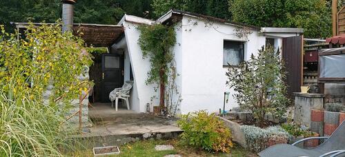 Foto - Kleingarten mit Parkplatz Schrebergarten