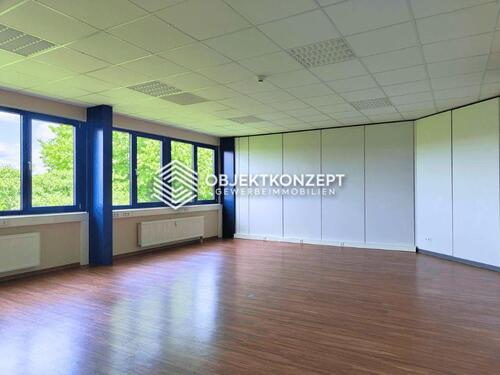 Foto - Moderne Gewerbeeinheit mit barrierefreiem Erdgeschoss und heller Hauptfläche im Obergeschoss
