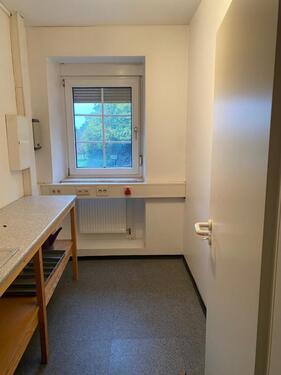Foto - LagerflächeBüro ? - 300,00&nbsp;EUR Kaltmiete,