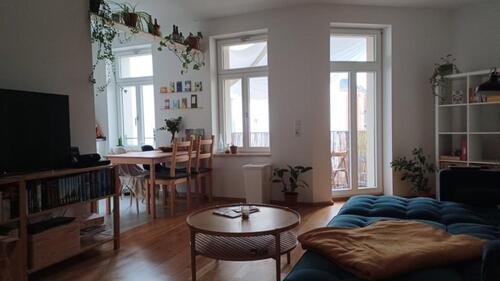 Foto - Hi! Zimmer in 2er WG Wohnküche Balkon Katzi FuBoHeizung