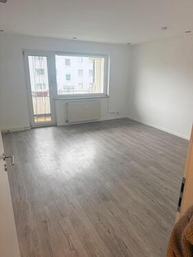 Foto - 2 Zimmer Wohnung im 1 OG - 1.100,00&nbsp;EUR Kaltmiete, ca.&nbsp; 60,00&nbsp;m&sup2;
