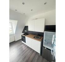 Moderne helle Wohnung 2ZKDB Erstbezug Saniert mit KÜCHE in Inrath - Krefeld Benrad