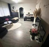 Schöne, helle Wohnung mit Garten zur Vermietung - Ehringshausen