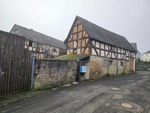 Foto - 14 Zimmer Mehrfamilienhaus, Wohnhaus in Bad Endbach
