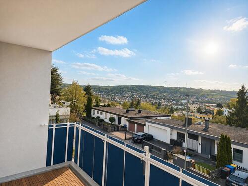 Foto - Helle 2-Zimmer Wohnung, Balkon und EBK mit 67 m² in Veitshöchheim