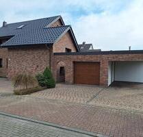 Zwei-bzw.Dreifamilienhaus - 435.000,00 EUR Kaufpreis, in Löhne (PLZ: 32584)