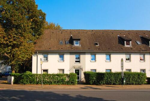 Foto - Für kurz entschlossene, Bezugsfertig mit modernem Wannenbad und neuem Laminatboden