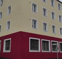 moderne 2-Zi.-Whg, Wohnküche mit EBK, Fußbodenheizung im Bahnhofsviertel, energetisch saniert 2020