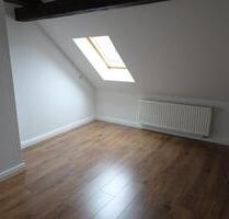 Schöne kleine Dachgeschoßwohnung in Schönebeck an der Elbe - Schönebeck (Elbe)