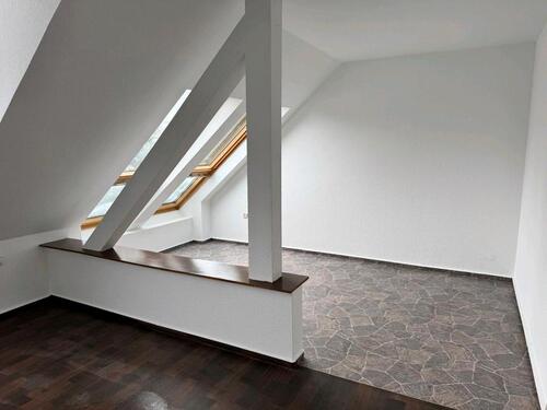 Foto - Wohnung zur Vermietung - 950,00&nbsp;EUR Kaltmiete, ca.&nbsp; 93,00&nbsp;m&sup2;