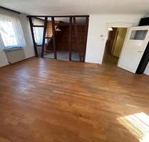Grosszügige 5 Zimmer Altbau-Stadtwohnung - Stuttgart Bopser