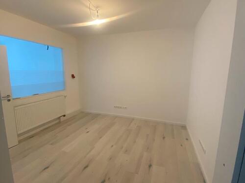 Foto - Bürofläche & Praxis - 800,00 EUR Kaltmiete, ca.  105,00 m²