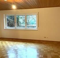 Freundliche 2-Zimmer-Wohnung in Saulheim mit Garage u. Stellplatz