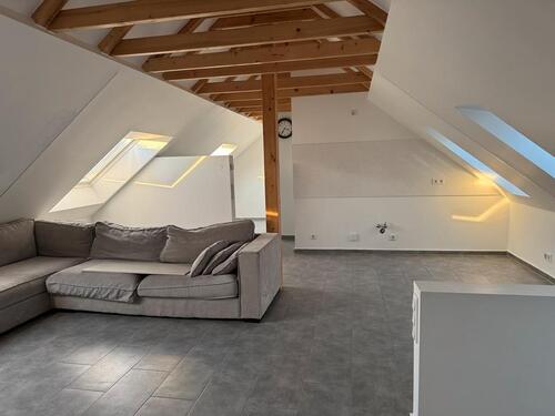 Foto - Offene Dachgeschoss Wohnung in City ab sofort