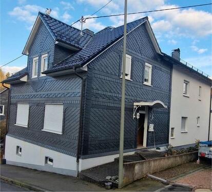 Foto - 7 Zimmer Mehrfamilienhaus, Wohnhaus in Siegen