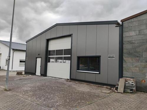 Foto - Moderne Neubau Gewerbehalle mit 576m² in Grünsfeld zur Miete