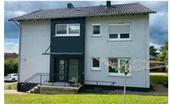 Foto - Saniertes Einfamilienhaus mit 2 Wohneinheiten , großen Grunstück