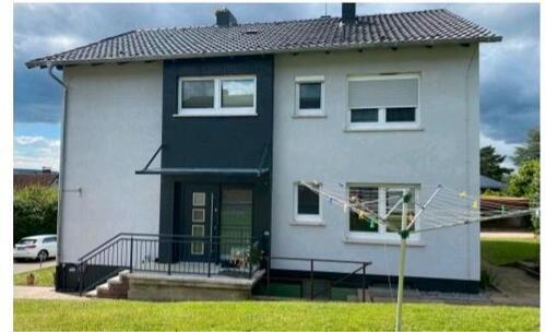Foto - Saniertes Einfamilienhaus mit 2 Wohneinheiten , großen Grunstück