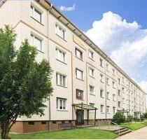 Bezugsfertige grün gelegene 3-Raumwohnung mit Balkon - Hoyerswerda